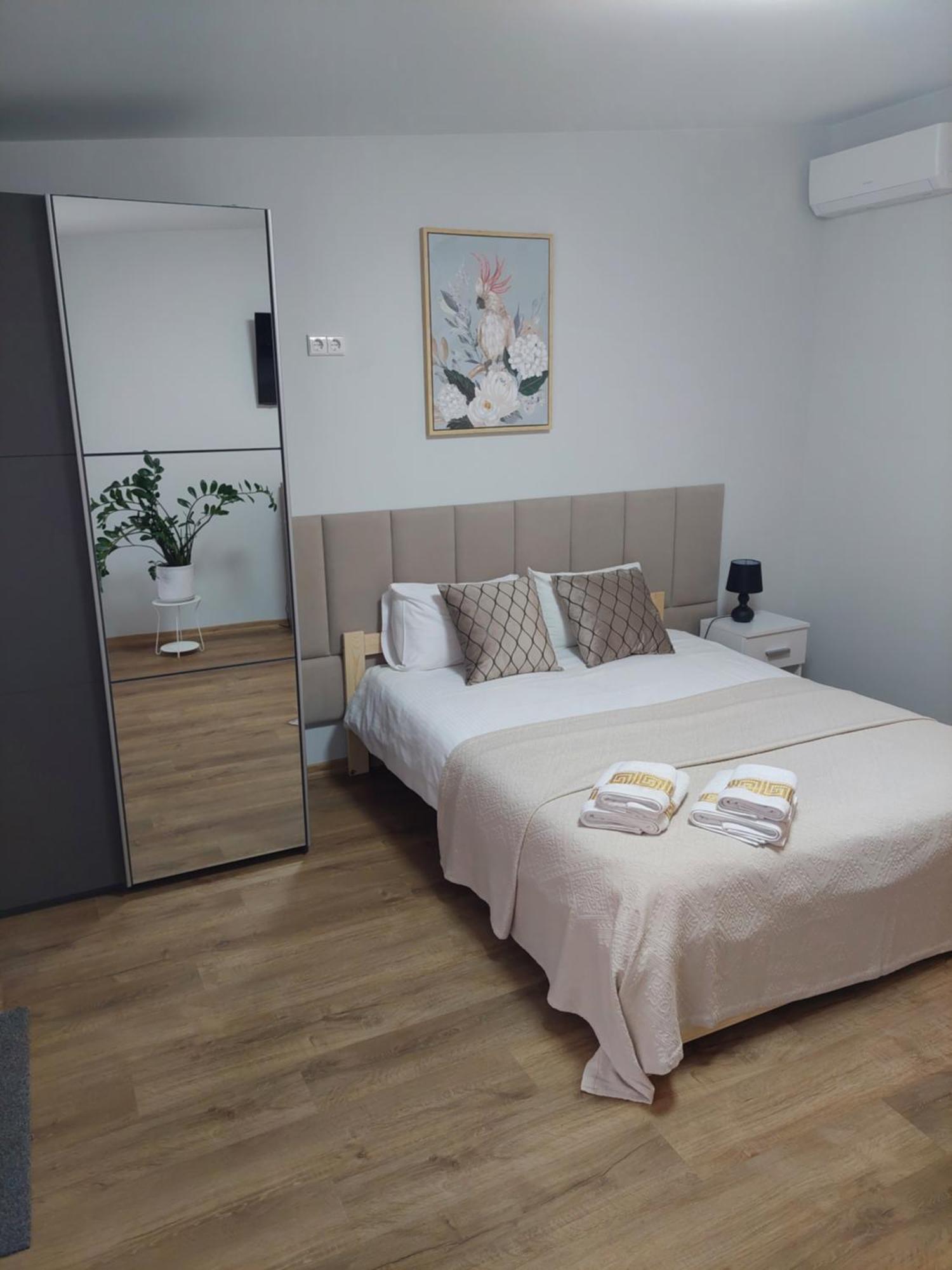 Apartament Lapiu Ola Uciana Zewnętrze zdjęcie